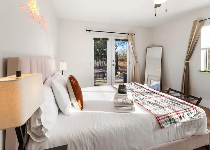 Heated Pool And Jacuzzi, Scenic Mountain View, Lux And Cozy, Cottonwood