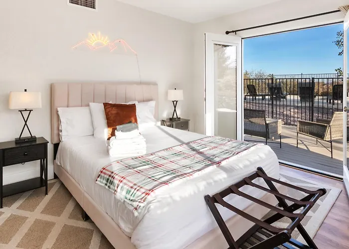 Heated Pool And Jacuzzi, Scenic Mountain View, Lux And Cozy, Cottonwood