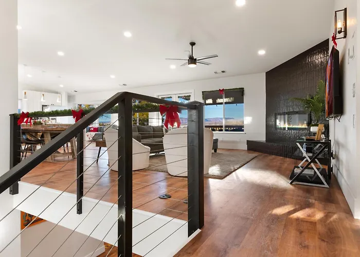 Heated Pool And Jacuzzi, Scenic Mountain View, Lux And Cozy,